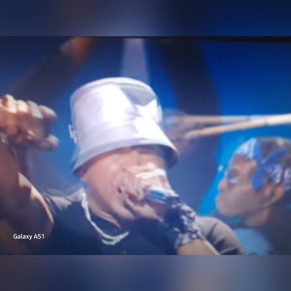 NEW! 🎤LL COOL J- Ladies ❤️ COOL J- "Can't live without my radio"📻💋 - Picture 8 of 10